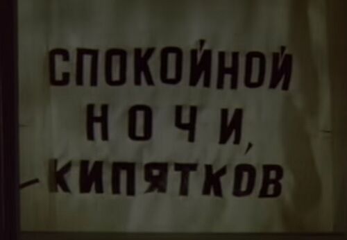 Peeping the bedroom window. Tinka on a two-tier bed [2017, Voyeur, Teen, Hidden Cam, Fingering, CamRip]