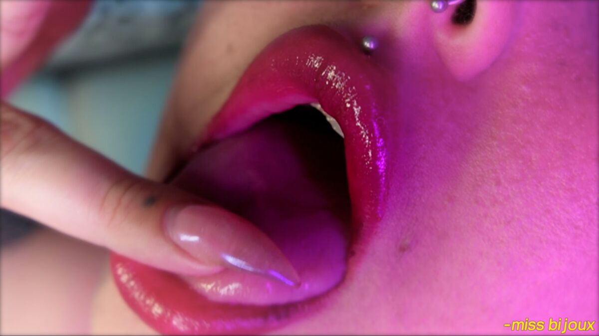 [Manyvids.com] Mistress Bijoux (Mistressbijoux) • Megapack • Part 3 • 115 videos [2019 - 2022, Fetish, Femdom, POV, JOI, CEI, SPH, FINDOM, BBW, BLONDE, EdGING, GOONING, VERBAL HUMILATION, Transce, Hypno, Farting, PVC, Dildo, Feet, Soles, Oily, Toilet