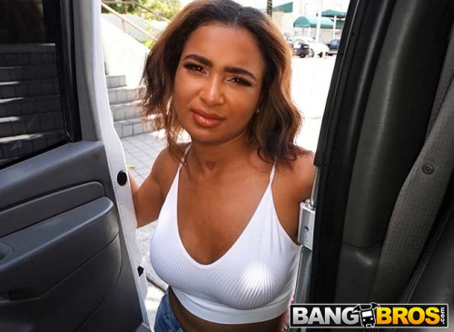 Babi Fucks In Bus For Money