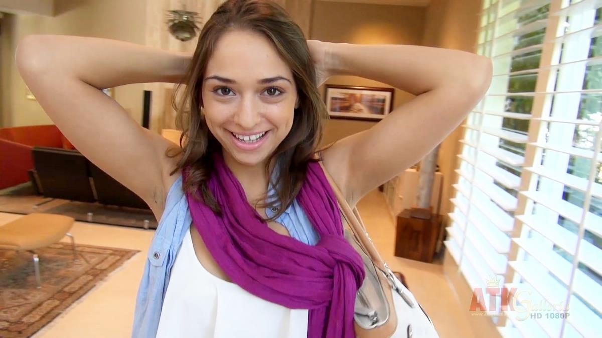 [489.4 MB] Sara Luvv - Virtual Date #1 with Sara Luvv (50 Scene #1)