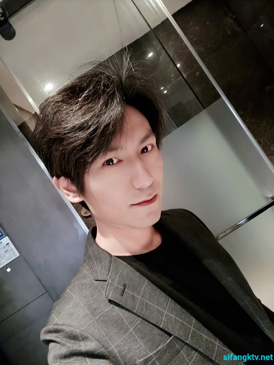 Китайский фотограф L.L VISION [46 роликов] [2020-2024, Asian, Close Up, Posing, Solo, China, Chinese, 720p, SiteRip]