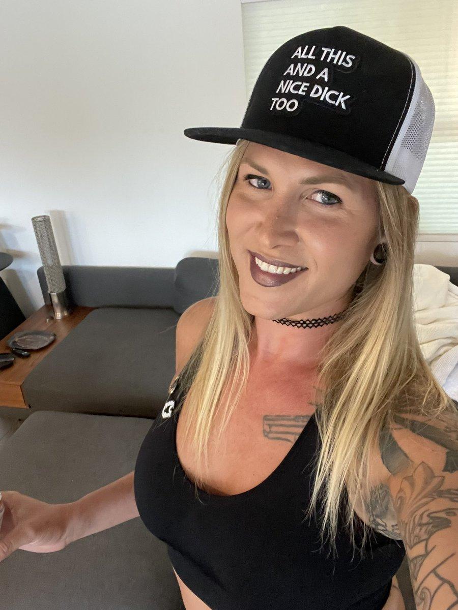 [11.6 GB] [Chaturbate.com] Danni Daniels (17 роликов) Pack (Dannidaniels) [2017-2025, Shemale, Tattoo, Blonde, Blowjob, Male On Shemale, Hardcore, Masturbation, Camshow, Fuck Machine, Solo, Self-Facial, WebCam, 240p, 720p]