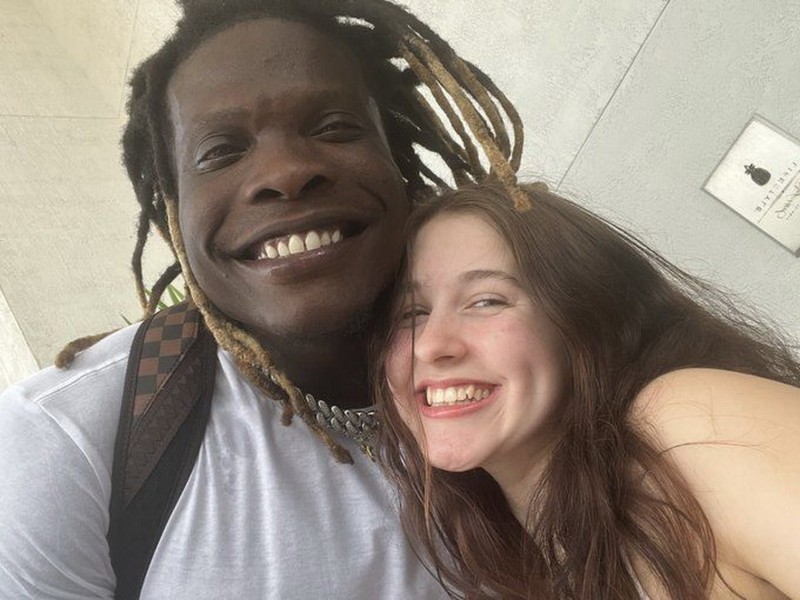 Здоровенный негритёнок пёхал мелкую девку. Едва не порвал / 18 year old Alana Rose fucks her besties Dad [2022 г, KingBBC.com / OnlyFans.com, All Sex, Big Ass, Blowjob, Bubble Butt, Hardcore, Interracial (IR), 720p, HD][Alana Rose, Louie Smalls]