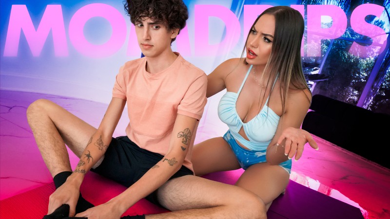 [MomDrips.com / TeamSkeet.com] Desiree Dulce (Skip Video Games, Fuck Your Stepmom Instead) [2025 г., Hardcore, All Sex, 2160p, 4k]