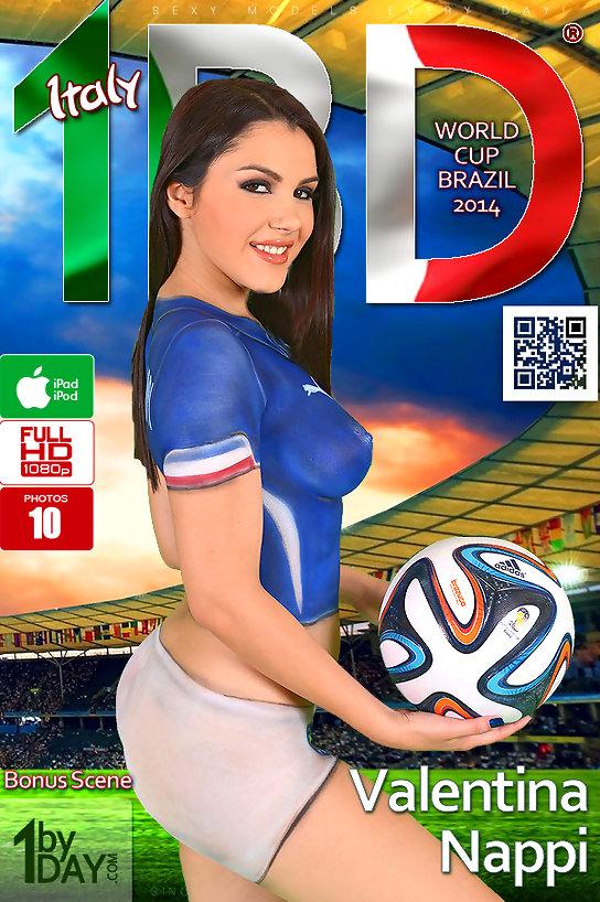[392.4 MB] [1by-day.com / ddfnetwork.com] Valentina Nappi - Forza Italia [2014-06-14, Posing, Erotic, Bodyart, 1080p, SiteRip]