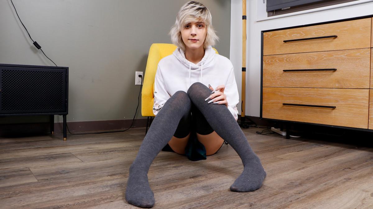 [GroobyGirls.com] Evie 4 Ever (06 Dec, 2024) [2024 г., Shemale, Transsexual, Solo, Small Tits, Masturbation, 720p]