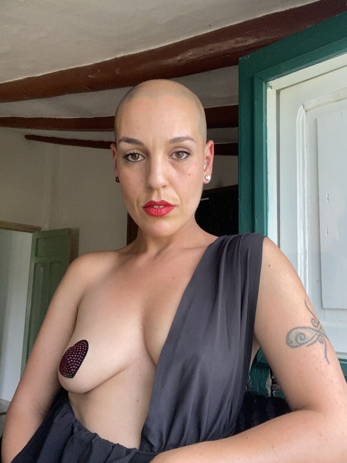 [Manyvids.com] emprexkala (aka k ā La \u0026 Cyro) • Megapack • Part 4 • 98 videos [2021 - 2022, Fetish, POV, Italian, English, German, Freak, Joi, CEI, SPH, FINDOMSoles, Legs, Goth, Food Play, Close-Up, Ahegao, Chewing, Spit, Crazy, Demented, Giante