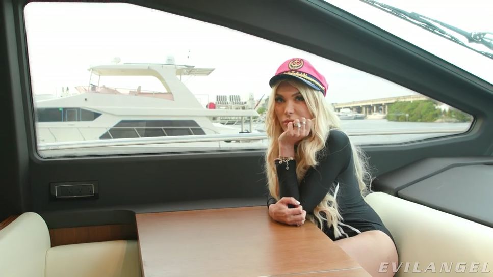 [EvilAngel.com] Aubrey Kate - TS Aubrey Kate Anal Date On A Yacht (11.08.2025) [Shemale, Transsexual, Hardcore, 540p]