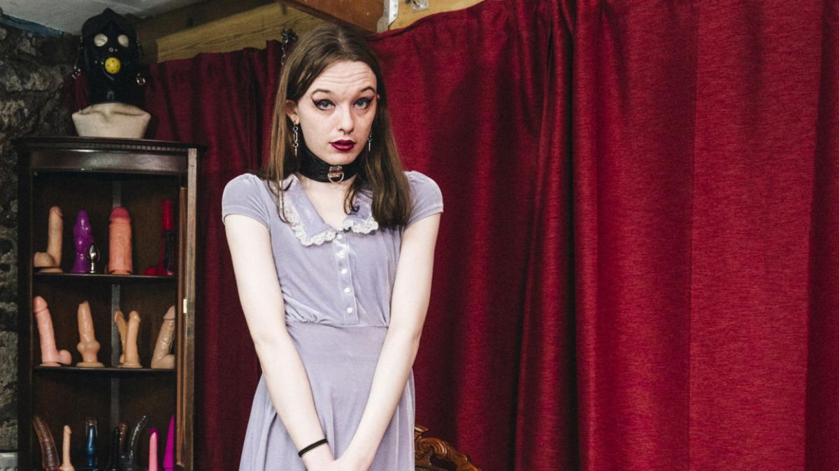 [1 GB] [Femout.xxx] The Insatiable Gothic Bimbo (27 Jul, 2023) [2023 г., Transsexual, Shemale, Solo, Small Tits, Masturbation, Dildo, 1080p]