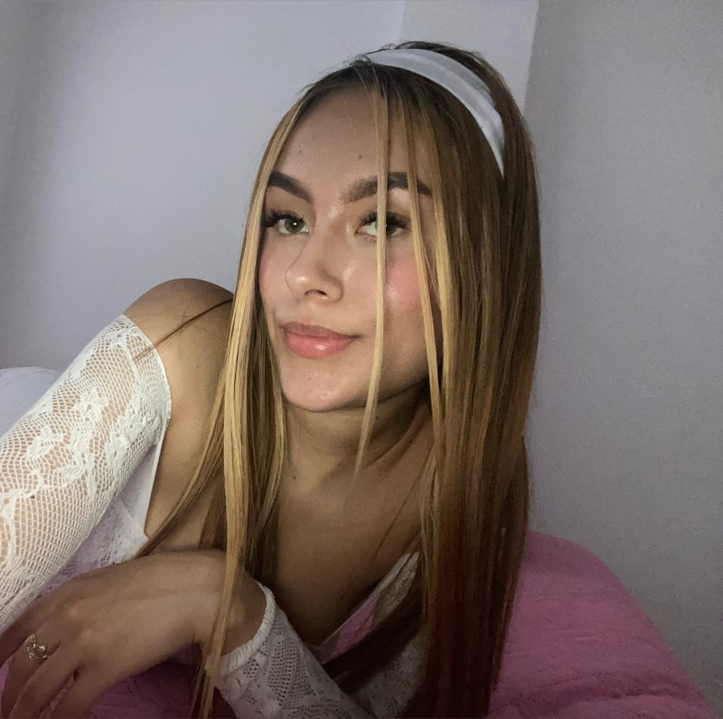 [blowketing.com / pornhub.com / onlyfans.com] Izawoodas - Playing Erotic Dice in the Mall - Blowjob #1 [2024, Amateur, Blowjob, Latina, Natural Tits, Public Nudity, Teen, 1080p, SiteRip]