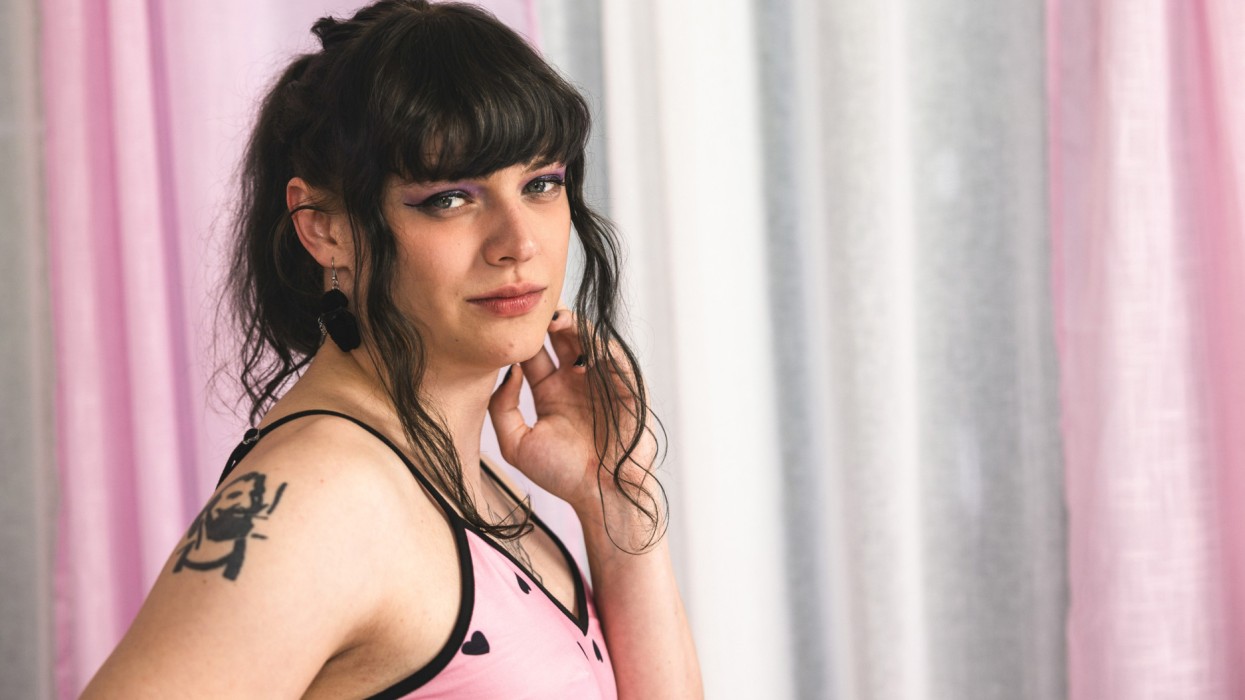 [Femout.xxx] Zoie White - Cuddle With Zoie White (27 Sep, 2023) [2023 г., Shemale, Transsexual, Solo, Small Tits, Masturbation, Anal Toy, 1080p]