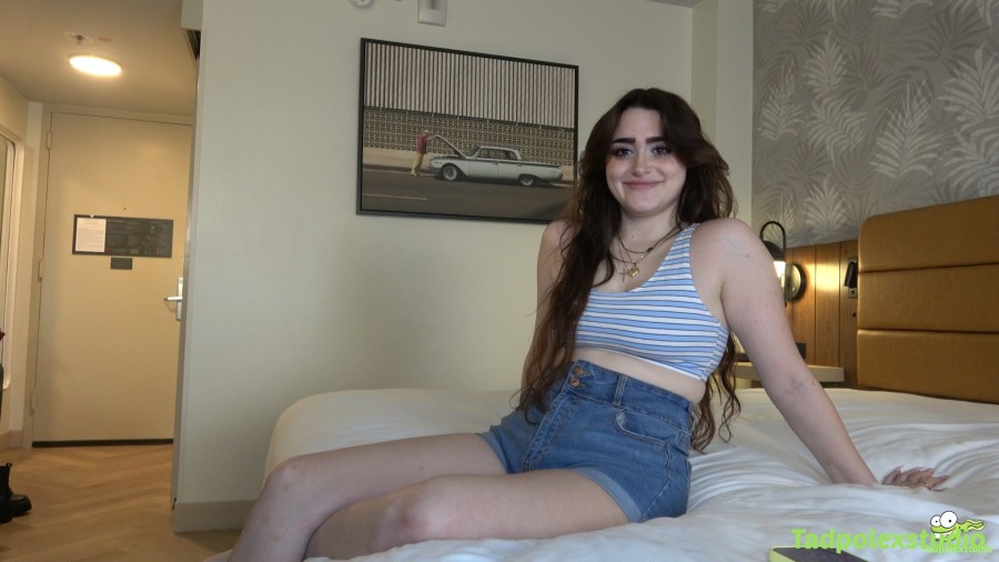 [TadpoleXStudio.com] Lilibet Saunders - Tad Pole Creampies 19-Year-Old Lilibet Saunders [2025-12-12, All sex, 1080p, SiteRip]