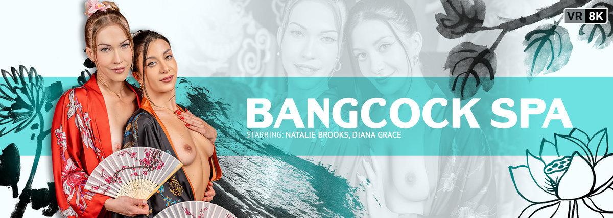 [19.16 GB] [VRBangers.com] Diana Grace, Natalie Brooks - Bangcock Spa [2026-01-16, American, Babe, Blowjob, Brunette, Close Up, Cowgirl, Cum on Body, Deepthroat, Doggystyle, Facesitting, F/F/M, Hairy, Handjob, Massage, Natural Tits, Pussy Licking, Reverse Cowgirl, Skinny, Small Tits, Threesome, VR, 8K, 4096p] [Oculus Rift / Vive]