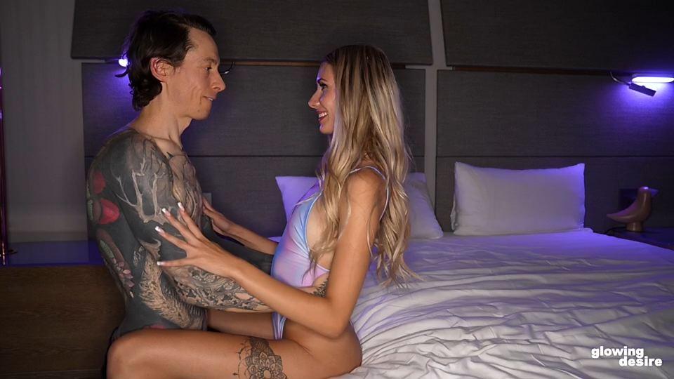 [535.7 MB] [GlowingDesire.com] Emily Jade - Harder And Deeper (12.26.2025) [All Sex, Hardcore, Gonzo]