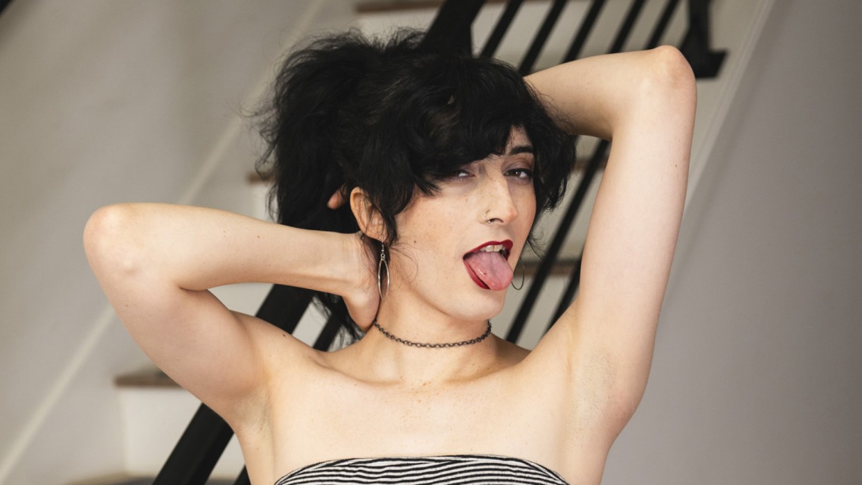 [BobsTgirls.com] Zuzu Flowers - WooHoo for Zuzu! (09 Nov, 2023) [2023 г., Shemale, Transsexual, Solo, Masturbation, Small Tits, Anal Toy, 1080p]