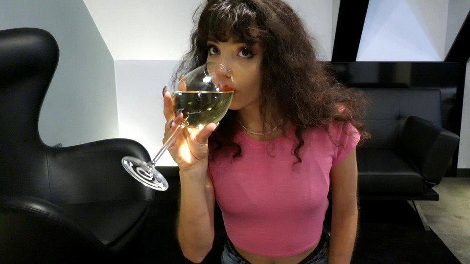 [3.5 GB] [LegalPorno.com / PissVids.com / Real Life RLP] Mini Mitzix (Real Life Porno 34: MitziX - Rimming, Piss Drinking and Hard Sex.) [2023-10-07, Gonzo, Straight, Teen, Deep Throat, Gagging, Rimming, Slap, Swallow, Peeing, 1080p]