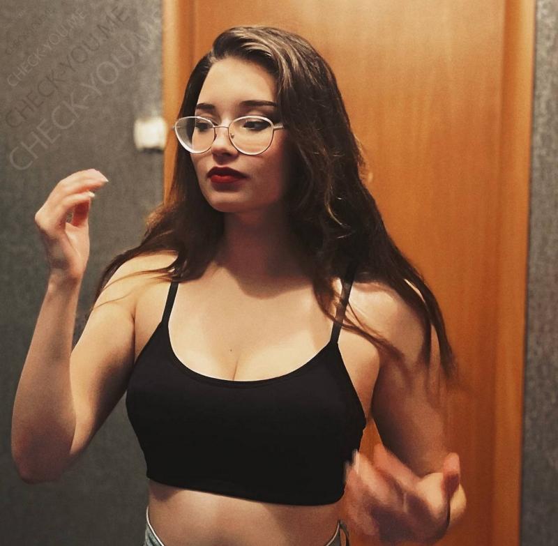 Екатерина4 [Amateur,Solo,Posing] [от 2880*1632 до 2880*2160, 29 фото]