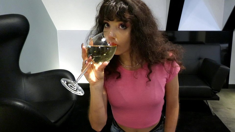 [LegalPorno.com / PissVids.com / Real Life RLP] Mini Mitzix (Real Life Porno 34: MitziX - Rimming, Piss Drinking and Hard Sex.) [2023-10-07, Gonzo, Straight, Teen, Deep Throat, Gagging, Rimming, Slap, Swallow, Peeing, 1080p]