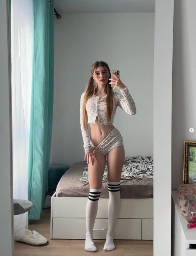 [PH] Sienna Moore (20 роликов) Pack [2025-2026, Amateur, Blowjob, Natural Tits, Petite, Russian Girls, Small tits, Skinny, Teen, 1080p]