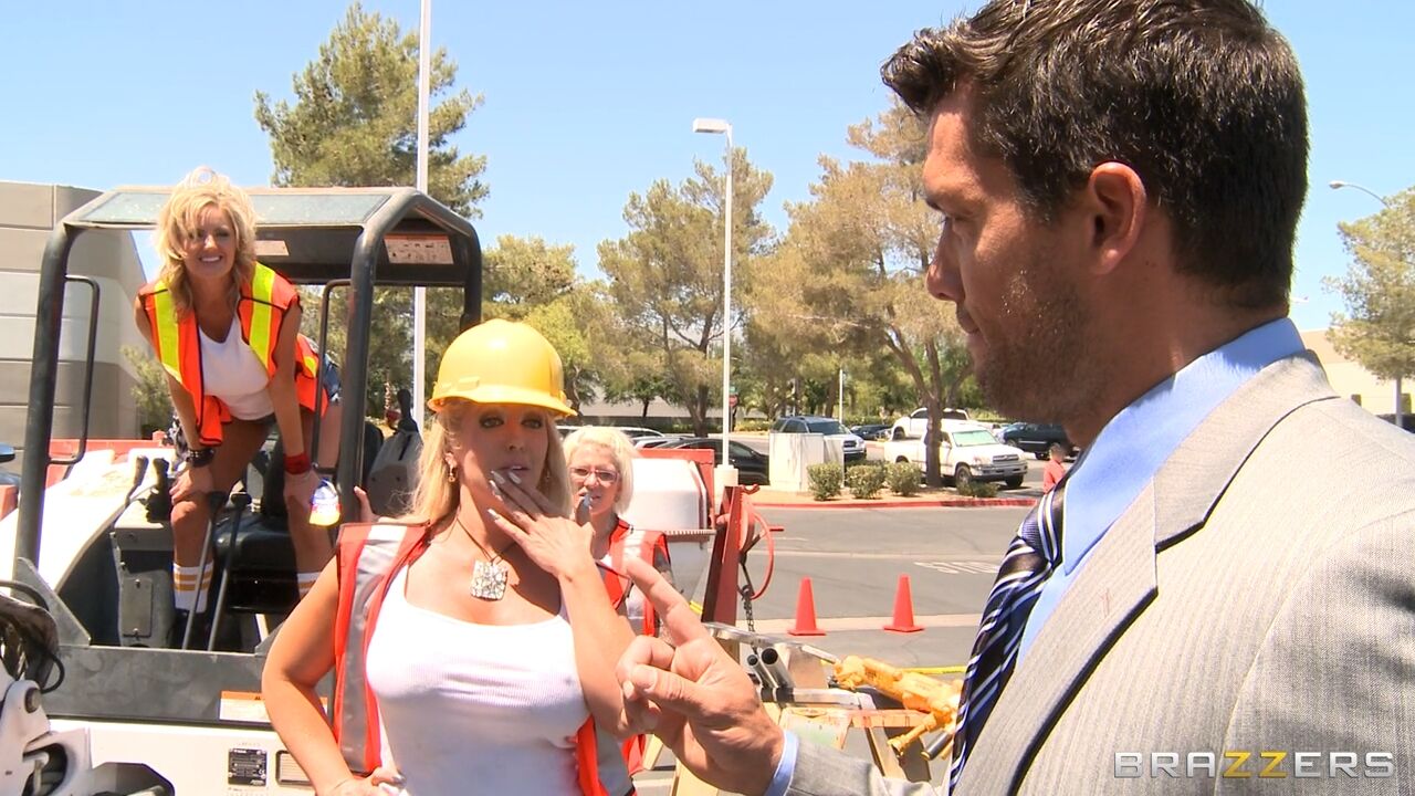 [Bigtitsinuniform.com / brazzers.com] Zoey Holiday (Cat Calling Coch / 6542 / 06/20/12) [2012, Anal, Big Tits, Blonde, Milf, Uniform, 720p] – Porn torrents download