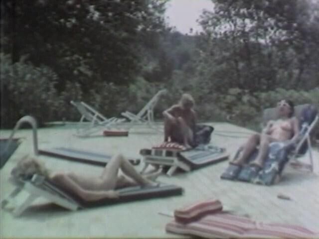 Elles S’éclant Au Soleil \ Pépées La Baise / They are having fun in the sun (Jean Luretis) [1979, Classic, Vhsrip] (Celine Gallone, Diane Dubois, Samantha, Thierry De Brem, Gilles Mouroux , Charlie Schreiner) – Porn torrents download