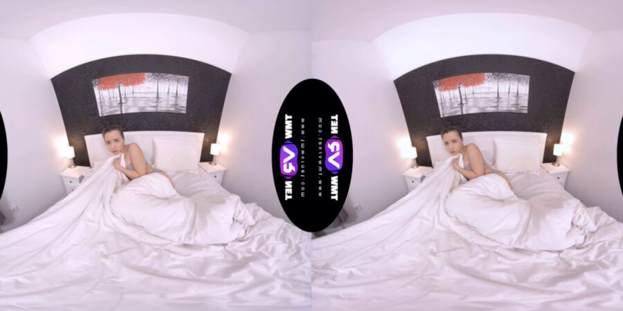 [2.14 GB] [TmwVRnet.com] Mona Blue (Wakey-wakey to get morning orgasm! / 03.07.2020) [2020, Chestnut, Masturbation, No male, Solo, Small tits, VR, 5K, 2700p] [Oculus Rift / Vive] – Porn torrents download
