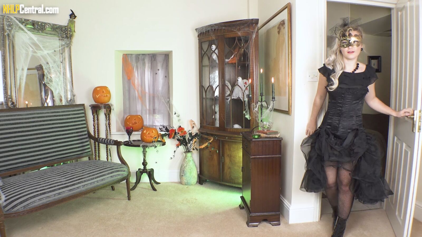 [1.42 GB] [NHLPCENTRAL.COM] ELLE HUNTER (Treat for MR Ghost) [2019-10-31, Solo, Stockings, Lingerie, Masturbation, Natural Breasts, 1080p] – Porn torrents download