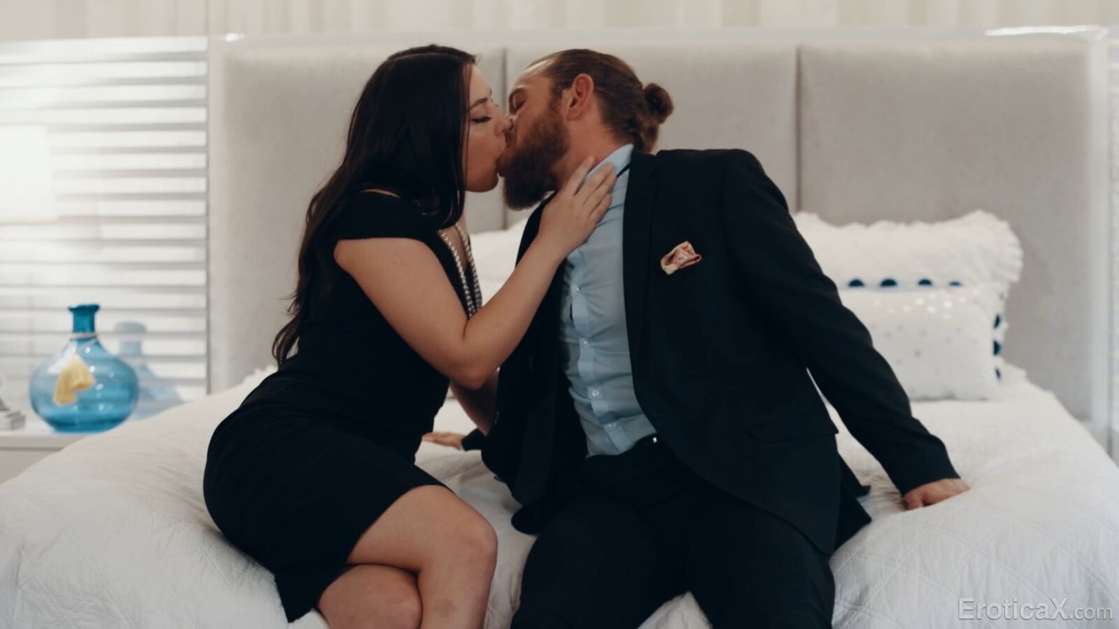 [904.1 MB] [Eroticax.com] Whitney Wright – Secret Meeting (19-02-2021) [2021, Cumshot, Brunette, Blowjob, Small Tits, Reality, Deepthroat, Cum On Tits, Cowgirl, Doggystyle, Missionary, 1080p ] – Porn torrents download