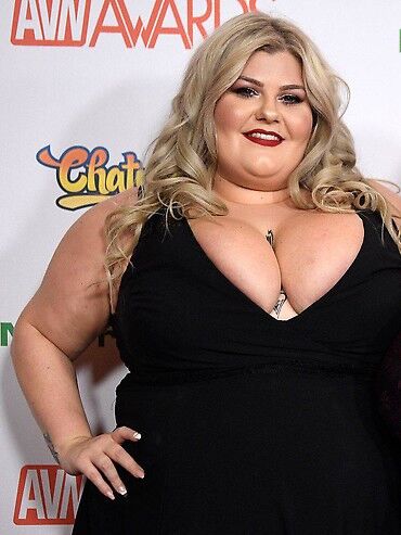 Blonde BBW Bombshells / Stunning Blondes Bbw (Christian XXX, CX WOW) [2020, BBW, Big Boobs, Bubble Butt, Facial Cumshot, FishNet, Lingerie, Web-DL] (Busty Broogan, Genevieve Lefleur, Nicole Sky, Tiffany Star) – Porn torrents download