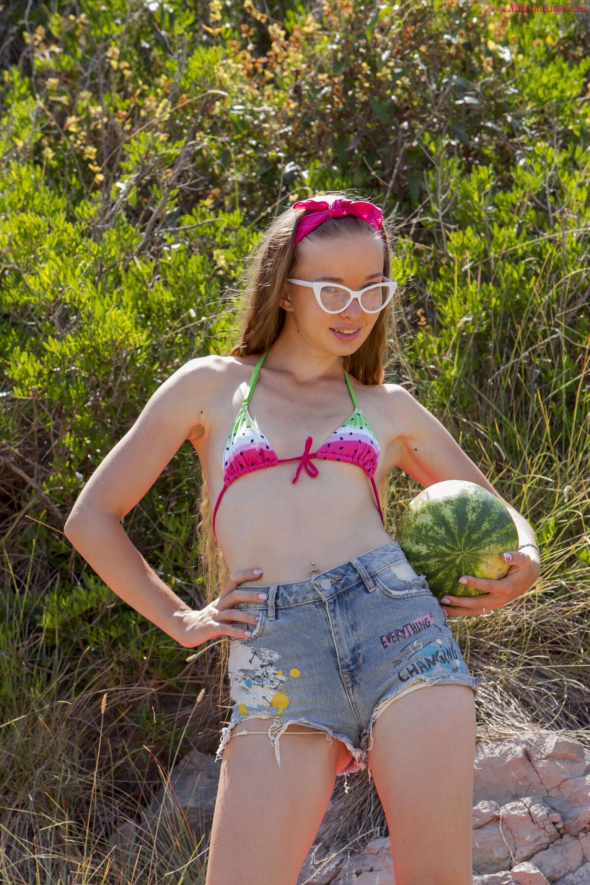 [MILENAANGEL.CLUB] 2018-01-10 Milena Angel – Librian [Solo, Erotic, Posing, Hairy] [5472×3648, 116 pics] – Porn torrents download