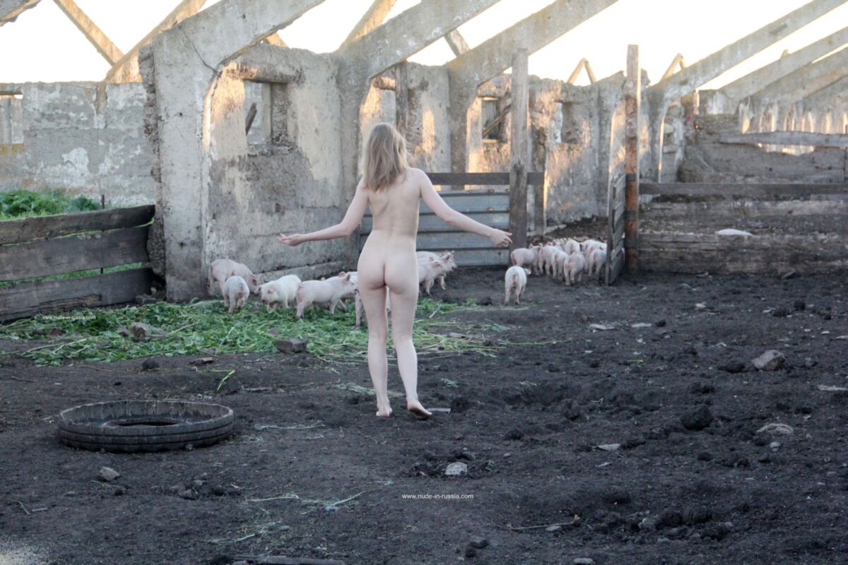 [Nude-in-russia.com] 2021-09-07 seshat – Pig Farm [EXHIBITIONISM] [2700 * 1800, 51 photos] – Porn torrents download