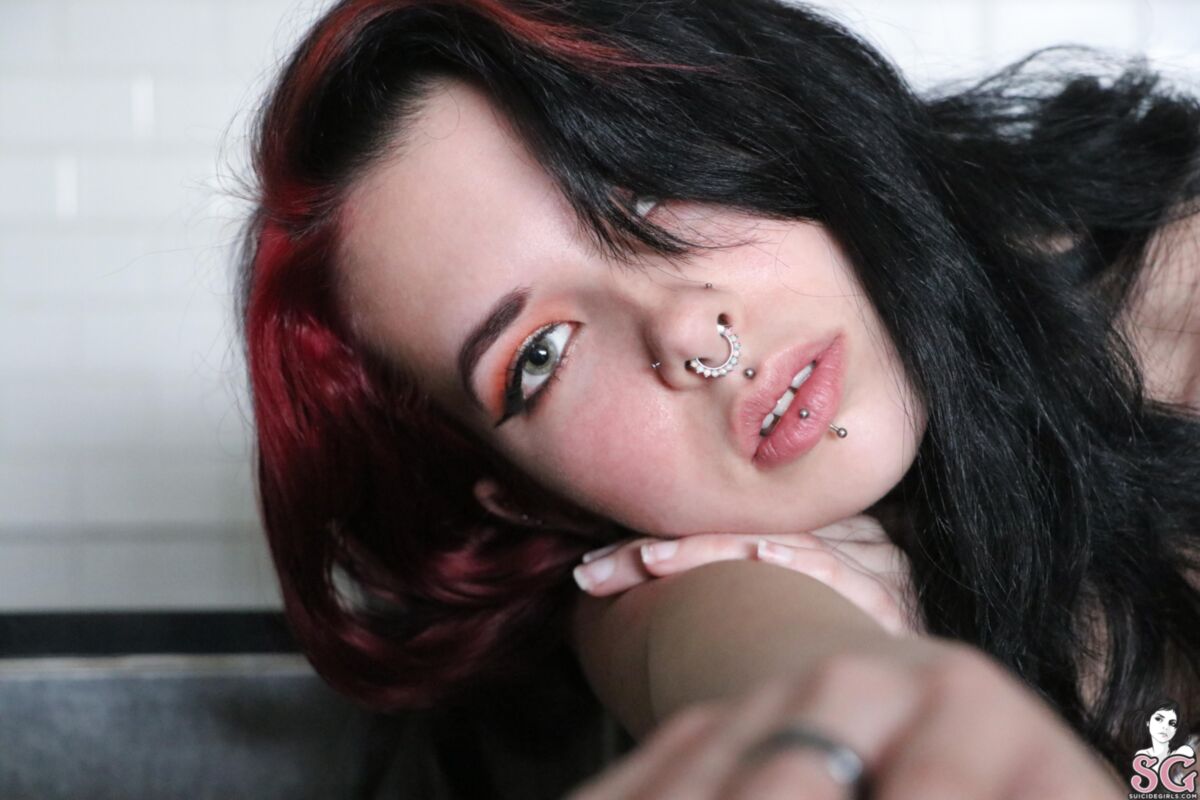 [Suicidegirls.com] 2021-10-26 Lacedlily – Latrodectus [Solo, Posing] [4000×6000 – 8032×5992, 44 pics] – Porn torrents download