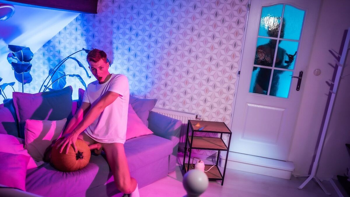 [FakeHuboriginals.com / FakeHub.com] Polly Pons – Pumping Pumpkins (28.10.2021) [All Sex, Blowjob, Facial, Big Tits, IR, 480p] – Porn torrents download