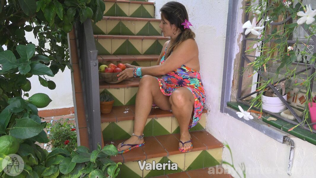 [Abbywinters.com] Valeria (Tasting Herself) [2021-11-01, Solo, Shaved, Masturbation, Squirting, 4k, 2160p] – Porn torrents download