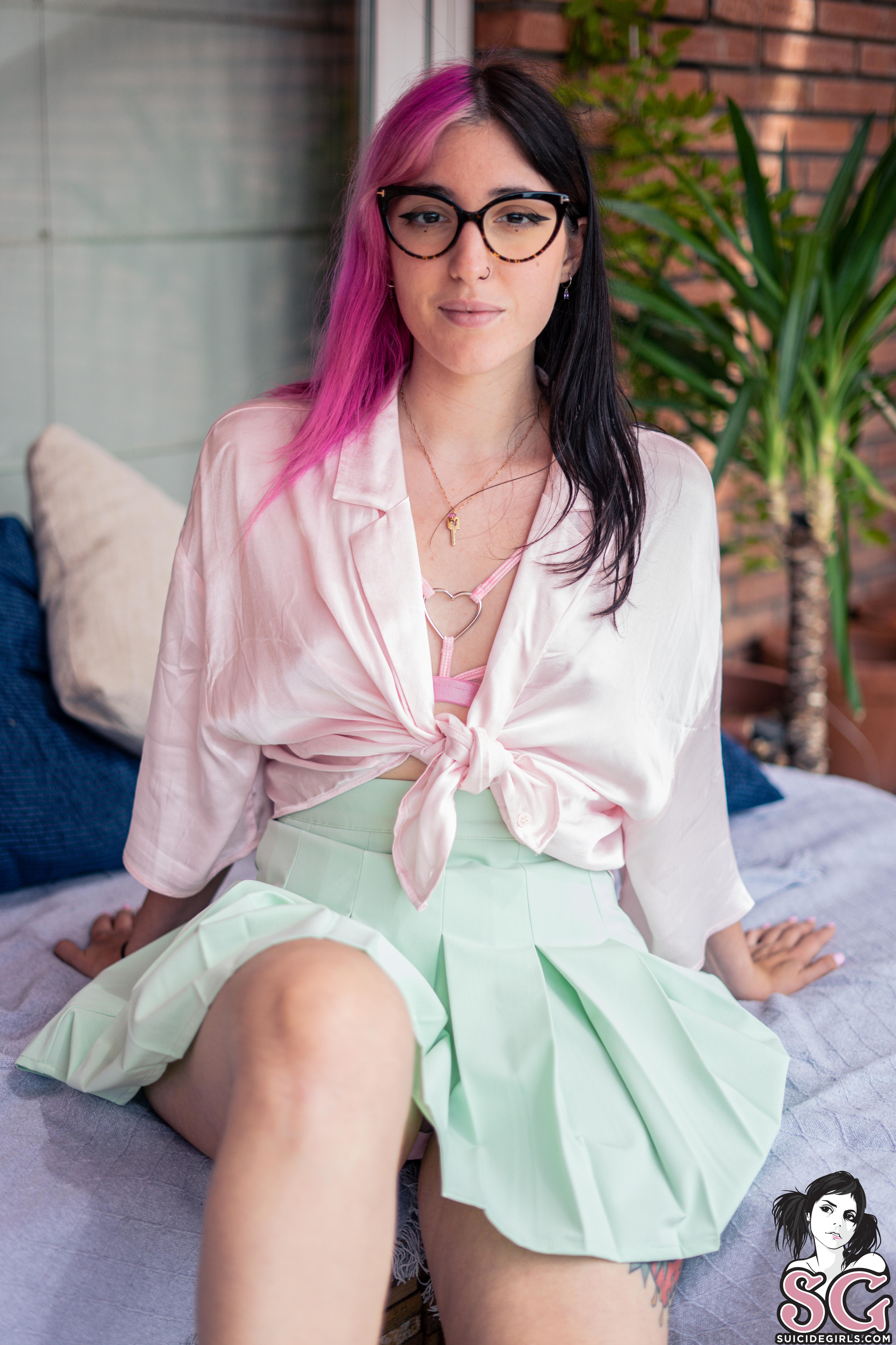 [Suicidegirls.com] 2021-11-12 AndroMedakink – Pink Peppermint [Solo, Posing] [5413×3609 – 4000×6000, 57 photos] – Porn torrents download