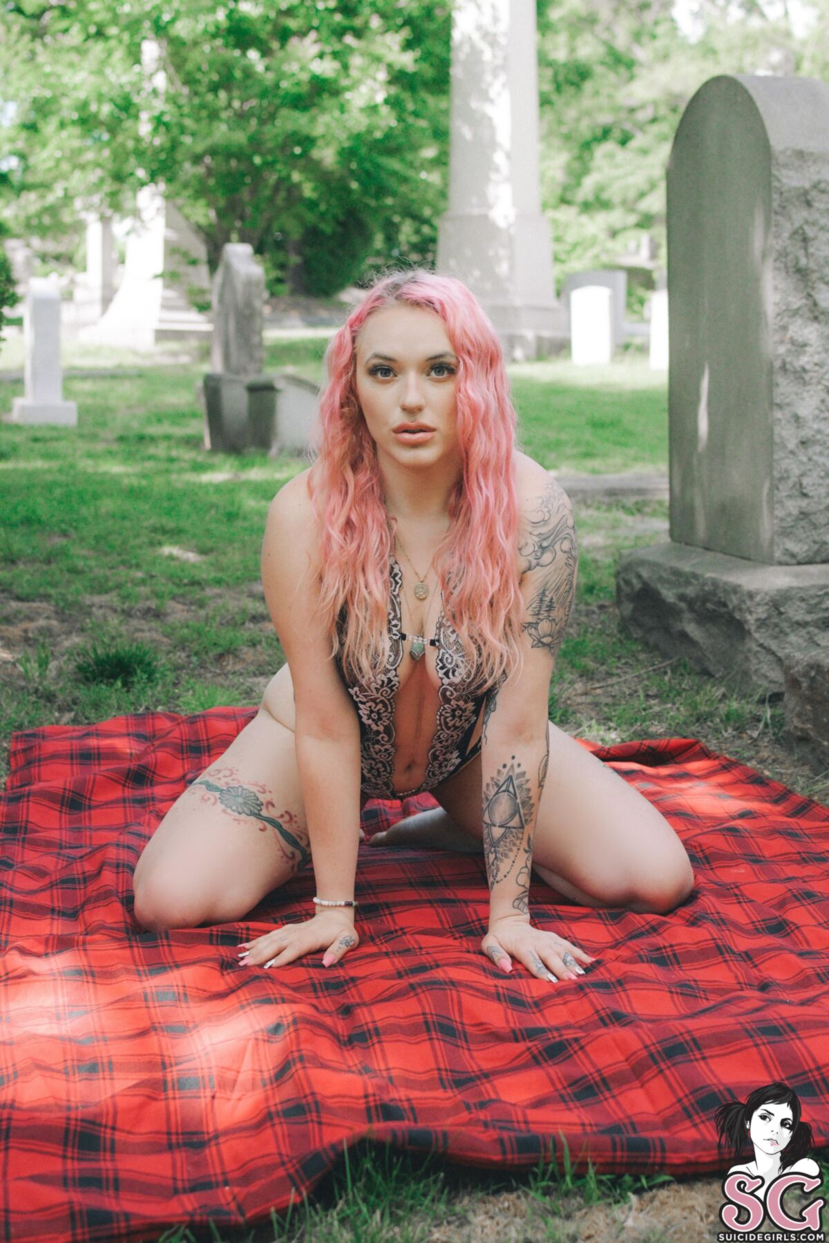 [Suicidegirls.com] 2021-11-13 Casualnirvana – The Graveyard Shift [Solo, Posing] [2730×4096, 41 photos] – Porn torrents download