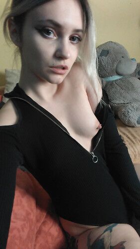 [ONLYFANS.COM |Twitter.com] Amelie Weed / Amelieweed [Alternative, Solo, Multi, Posing, Cosplay] [800×800-3072×4096, 261 photos] – Porn torrents download