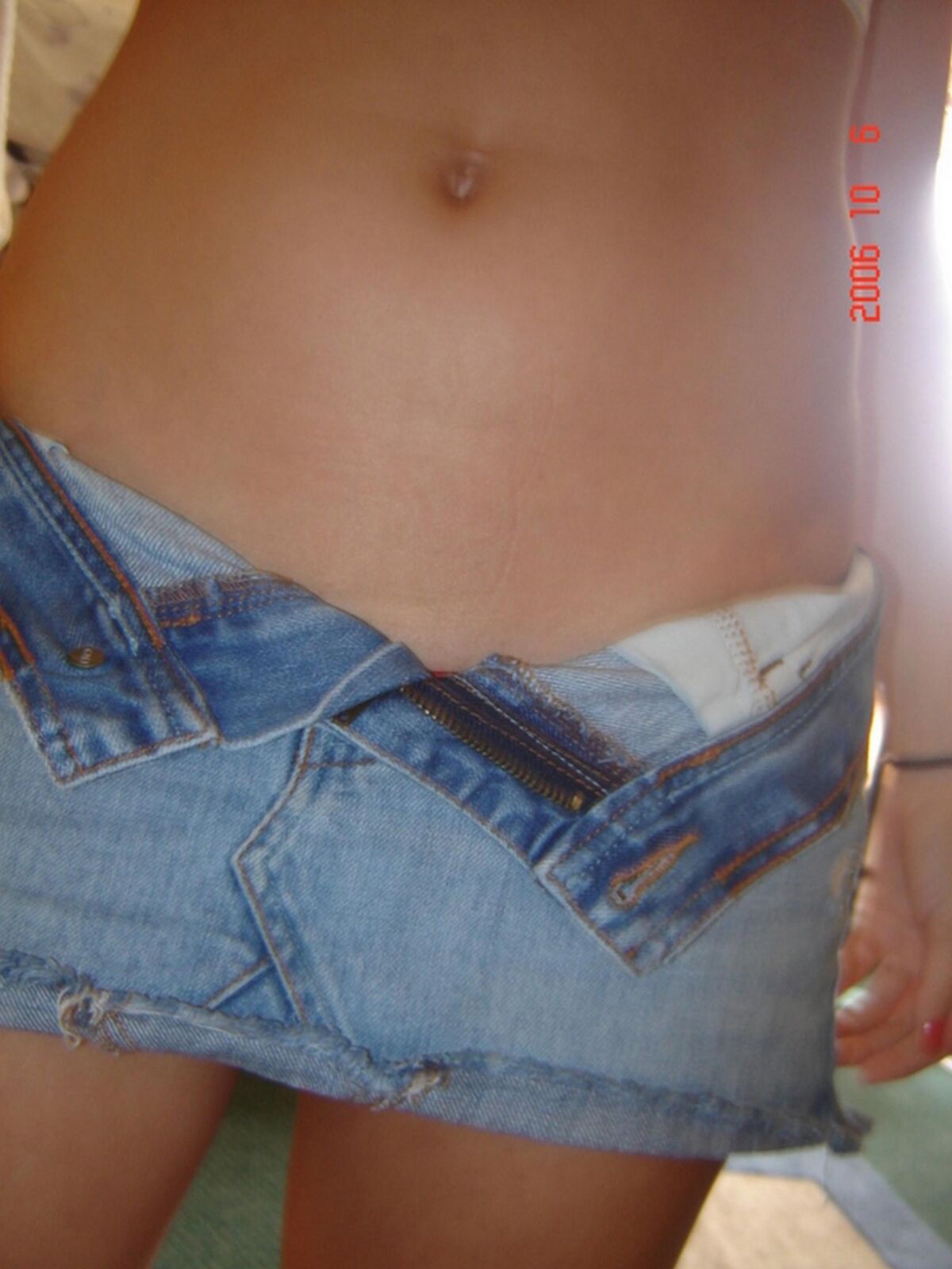 Hot Young Chick and Her Self Pics [Amateur, Solo, Posing] [from 1866 * 1400 to 9124 * 6843, 32] – Porn torrents download