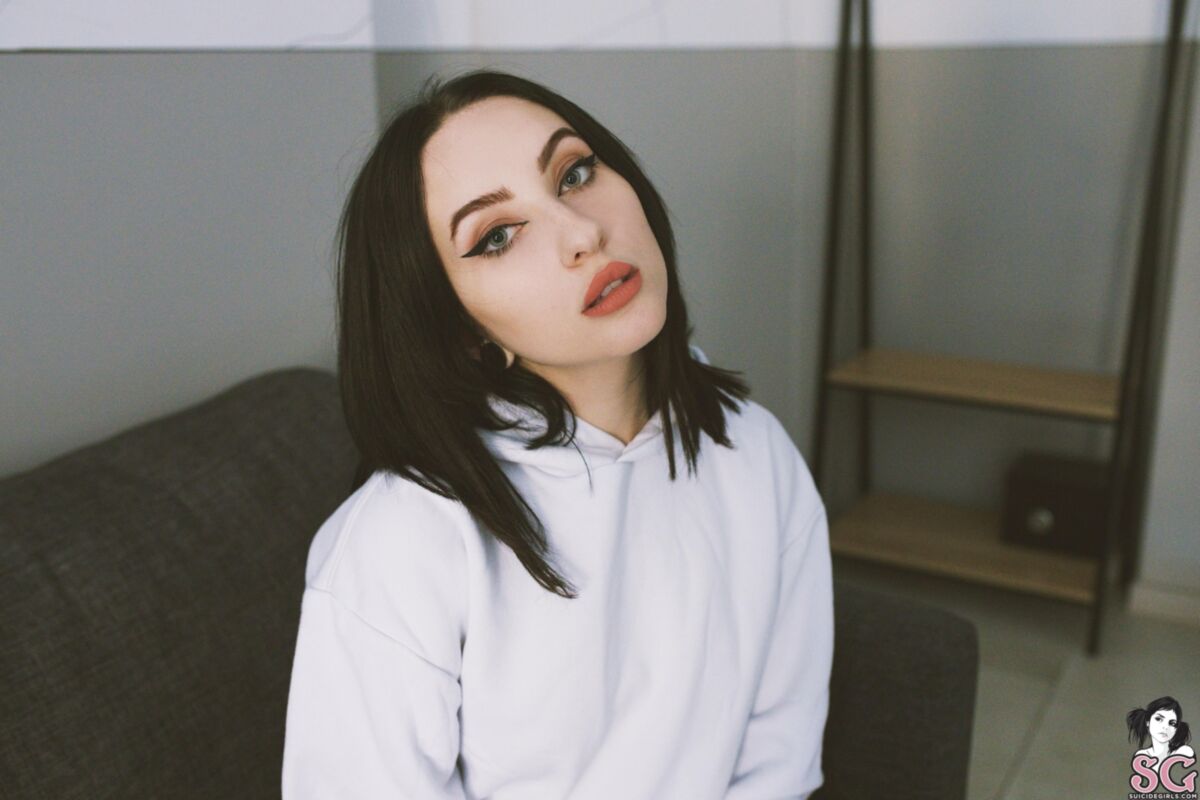 [Suicidegirls.com] 2022-03-17 Roesia – Sweet, No Sugar [Solo, Posing] [3660×5490 – 6240×8308, 64 photo] – Porn torrents download