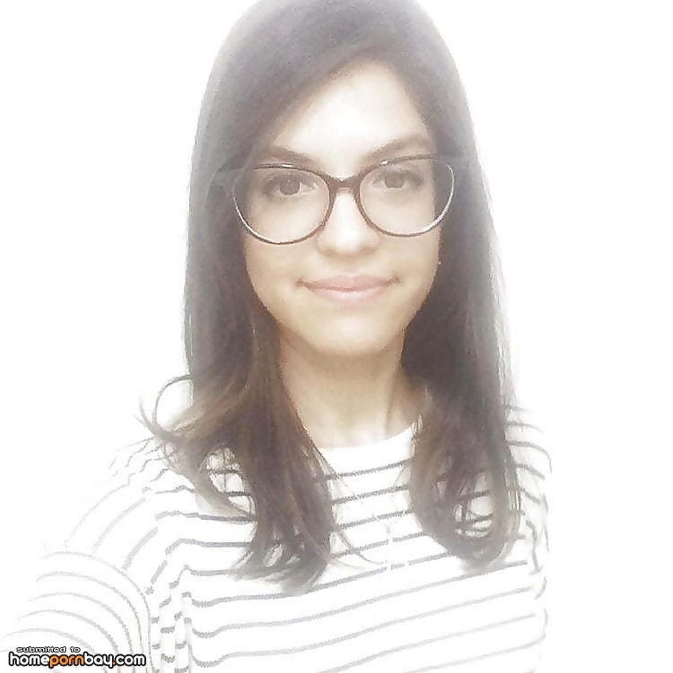 Beautiful Thin Hairy Teen GF [Amateur, Solo, Hairy, Posing] [from 1152 * 854 to 1687 * 1350, 60] – Porn torrents download