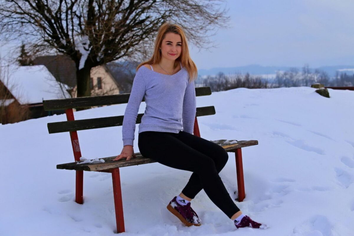 Fanni \u0026 # 233; LVEZI AZ ELS \u0026 # 337;Havat [Amateur, Solo, Posing] [2160 * 1440, 85] – Porn torrents download