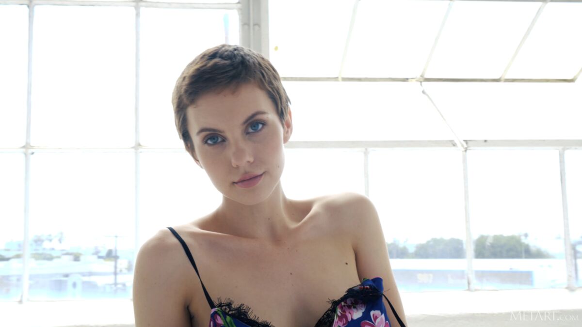 [Metart.com] Kayla Coyote (Light Bath) [2022-03-29, Solo, Posing, Glamor, 2160p] – Porn torrents download