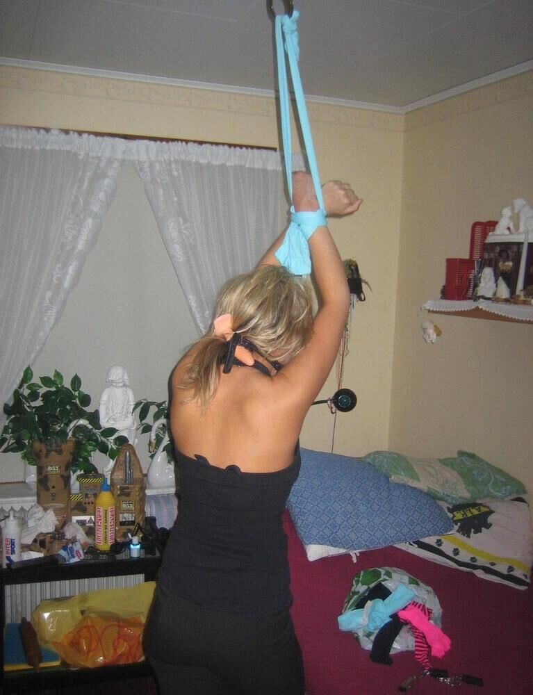 Hugi [Amateur, Solo, Blowjob, Posing] [from 1000 * 767 to 1200 * 875, 79] – Porn torrents download