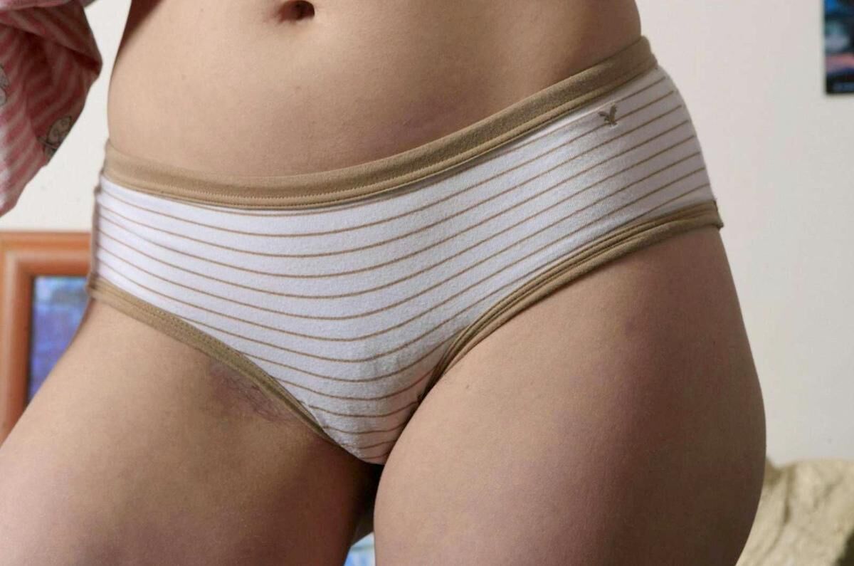 Esztike [Amateur, Solo, Posing] [from 1000 * 663 to 1200 * 785, 56] – Porn torrents download