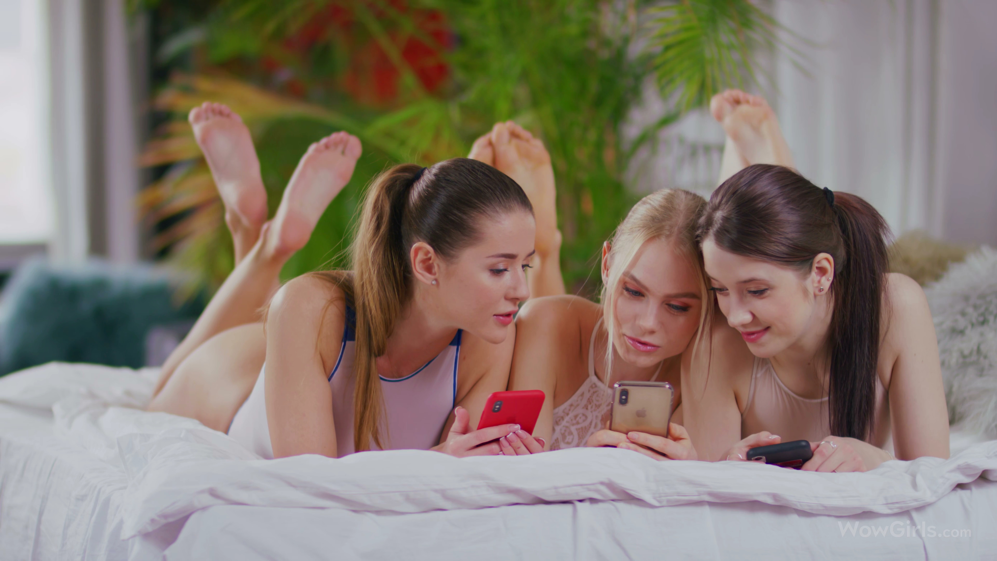 [Wowgirls.com] Nancy A, Sybil \u0026 Leah Maus cannot be hotter than / Canomet Behold this [2020-08-17, Acoustic Intimacy, Blonde, Brunette, FFF+ Lesbian, Lingerie, Masturbation, Pussy Licking, Shaved Pussy, 2160p, Siterip] – Porn torrents download