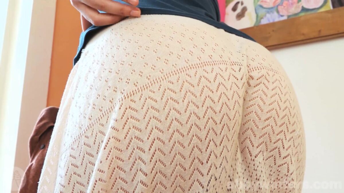 [Abbywinters.com] Livia V (Nude Girls / Outdoor Exhibitionism in the Rain) [2015-07-20, Solo, Brunette, Hairy, 1080p – Porn torrents download