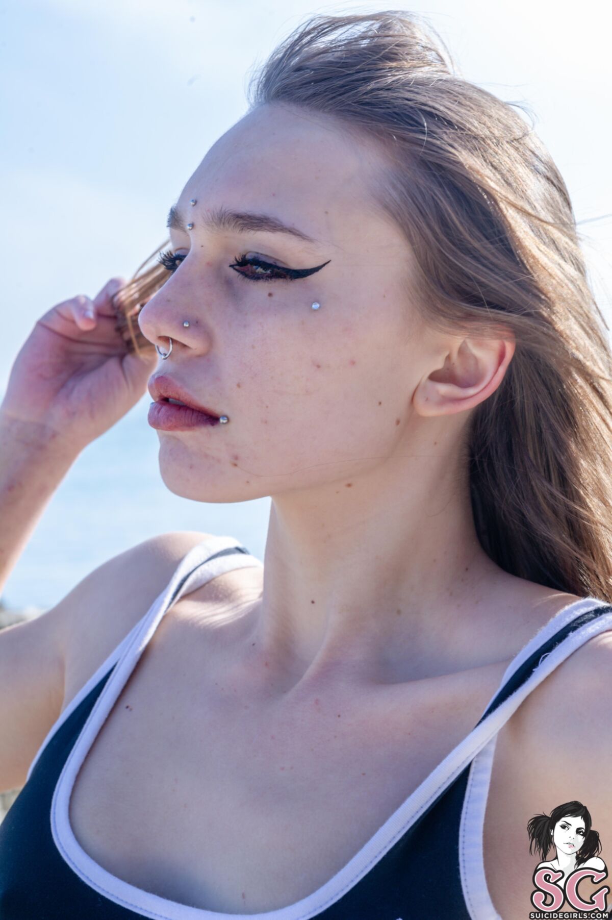 [Suicidegirls.com] 2022-06-16 gemmsim-Unchained Feelings [Solo, Posing] [3992×6000, 40 photos] – Porn torrents download