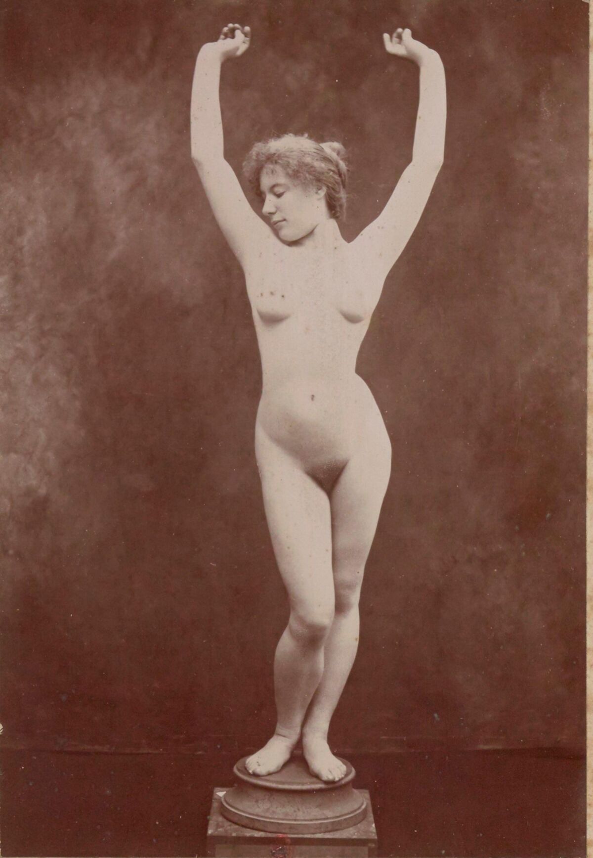 1900. French beauties from the album of the Parisian Bachelor [Retro, Art] [from 1000*713 to 2714*1953, 48] – Porn torrents download