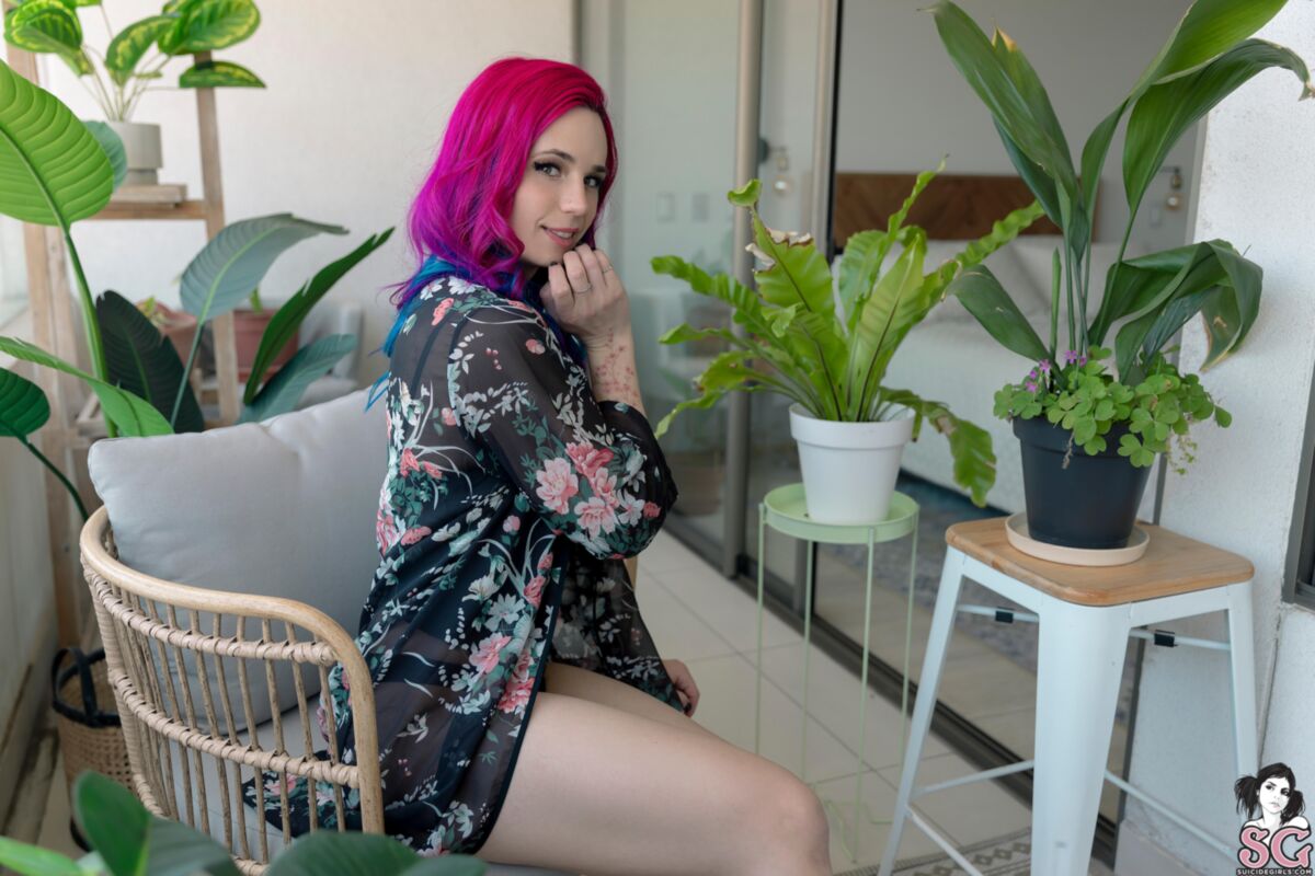 [Suicidegirls.com] 2022-06-18 Elisalace – Morning Drink [Solo, Posing, Trans] [6310×4207 – 6720×4480, 40 photos] – Porn torrents download