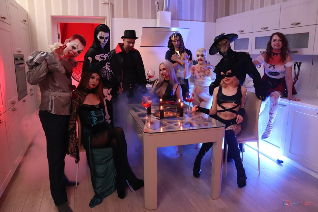 [LegalPorno.com / AnalVids.com / FLX] Foxy Slave, Altera Pars, Milka, Luna Haze, Amelia Lucs - Halloween: Orgy of the dark forces Faplex [31-10-2021, Russian, Anal, Anal Fisting, Ass Licking, Ass To Mouth, Cum Swallowing, 720p]